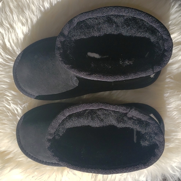 Aussie Merino Black Suede Boot 11Y NWT - Picture 3 of 9